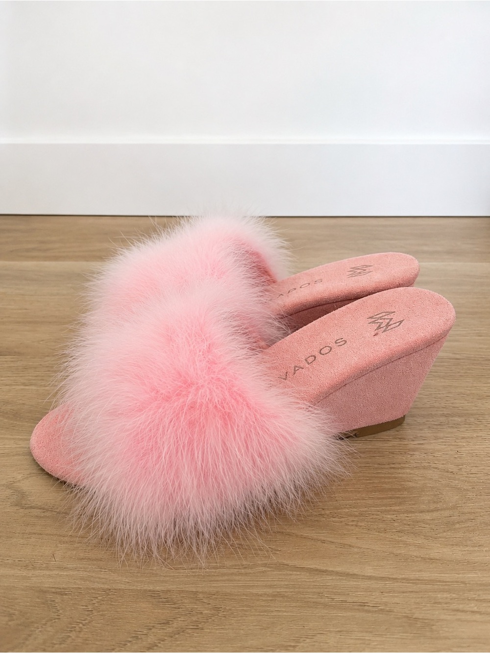 Malvados Pink Marabou Feather Heels Slippers Size 6 NWOT